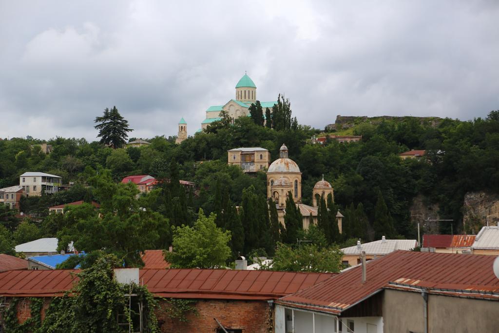 Discovery Hotel Kutaisi Exteriör bild